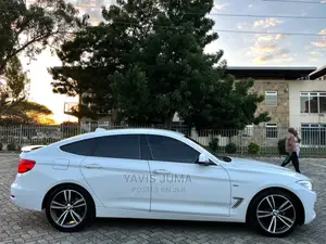 BMW 320i 2015 Pearl