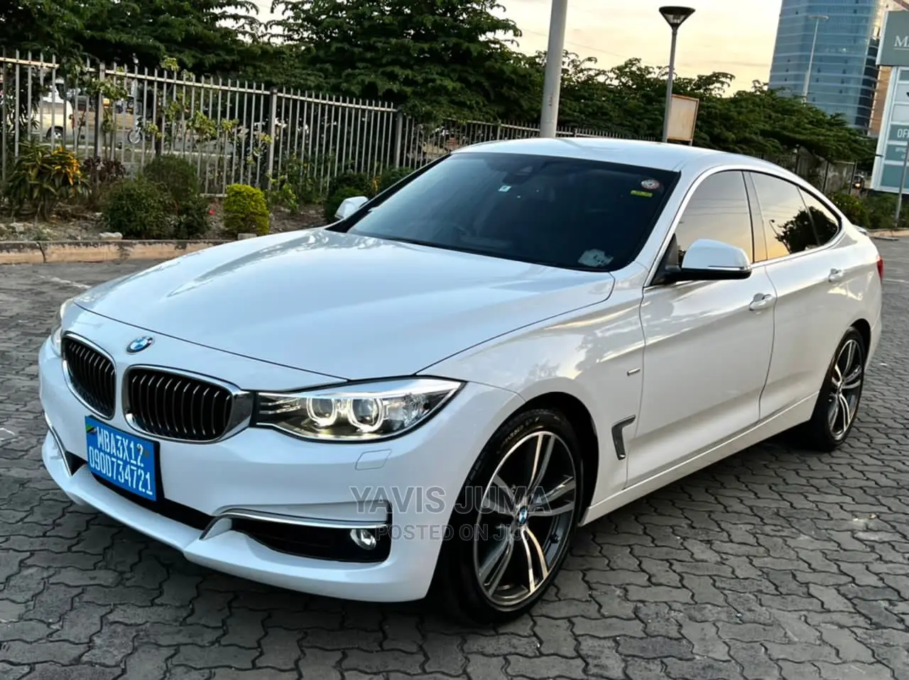BMW 320i 2015 Pearl