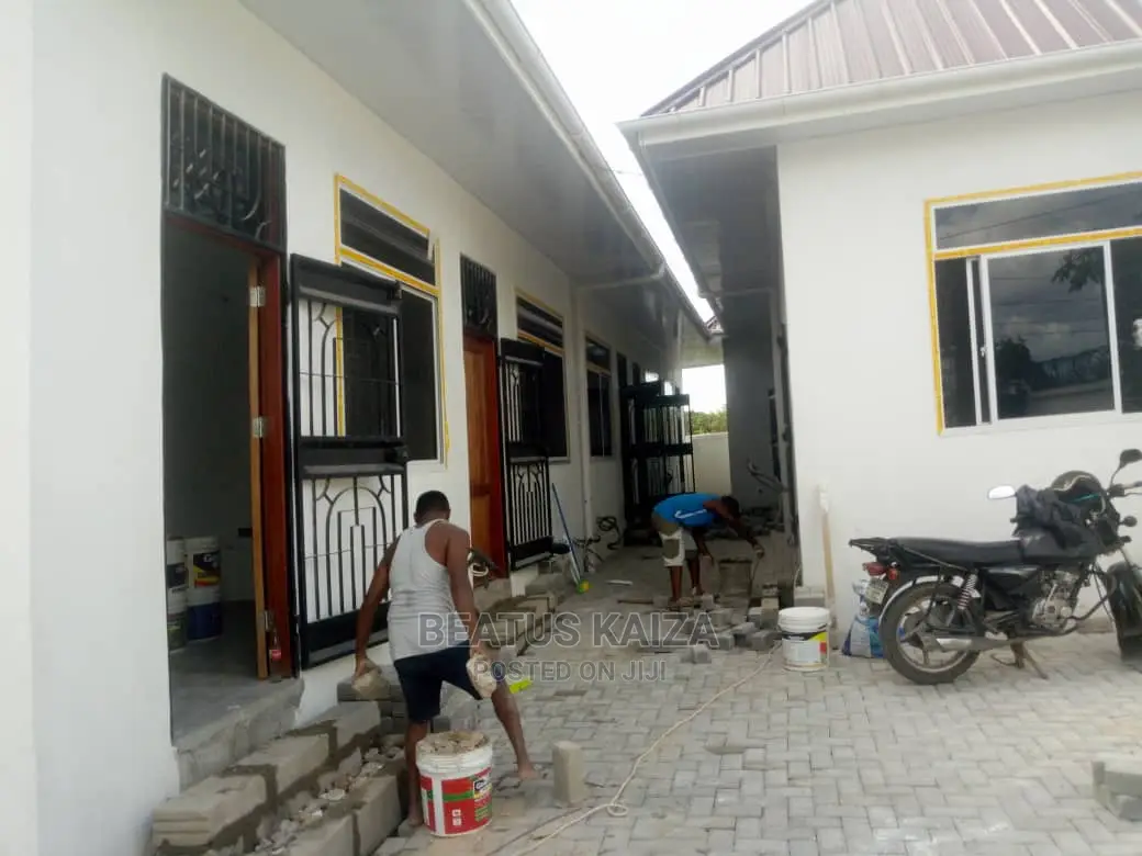 3bdrm House in Kigamboni Kibugumo for rent