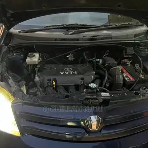 Toyota IST 2004 Blue