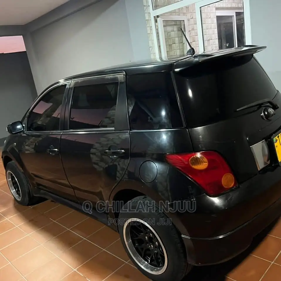 Toyota IST 2004 Black