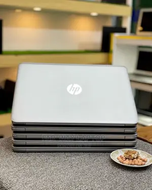 New Laptop HP EliteBook 1040 G3 8GB Intel Core I5 SSD 256GB