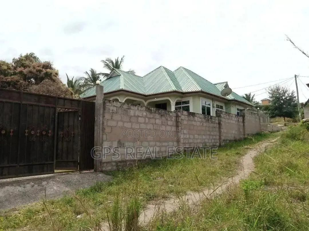 3bdrm House in Kinondoni for Sale