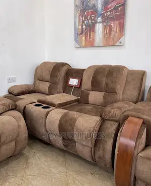 Sub-Recliner Sofa Set