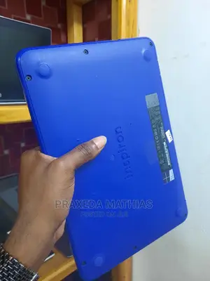Laptop Dell Inspiron 11 3179 4GB Intel Core 2 Duo HDD 500GB