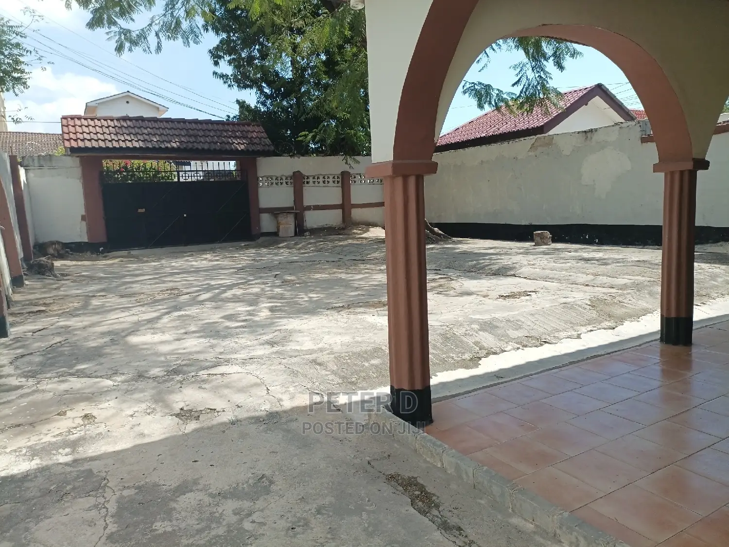 3bdrm House in Mikocheni for rent