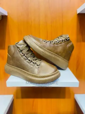 Women's Sneaker