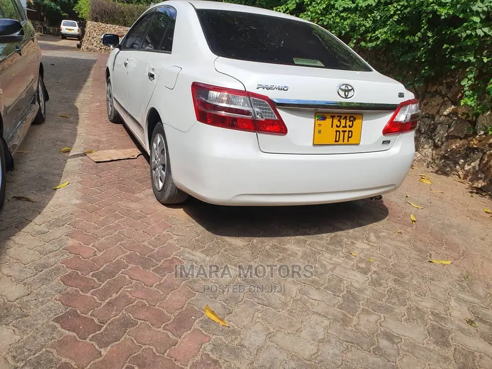 Toyota Premio 2012 White