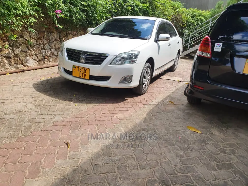 Toyota Premio 2012 White