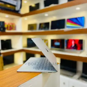 New Laptop Microsoft Surface Book 2 16GB Intel Core I7 SSD 1T