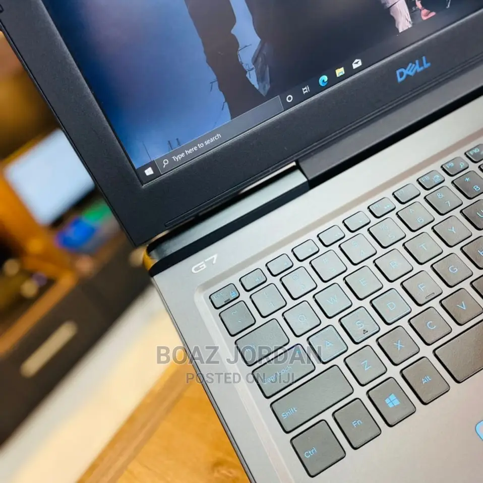 New Laptop Dell Inspiron 15 16GB Intel Core I7 SSHD (Hybrid) 1T