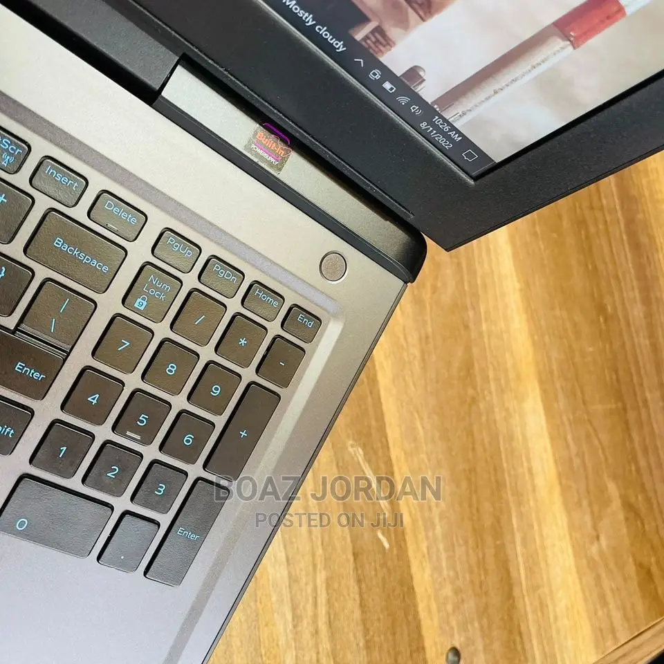 New Laptop Dell Inspiron 15 16GB Intel Core I7 SSHD (Hybrid) 1T