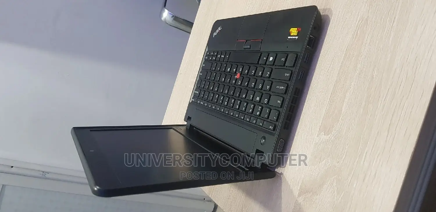 Laptop Lenovo ThinkPad X131e 4GB AMD A4 HDD 320GB
