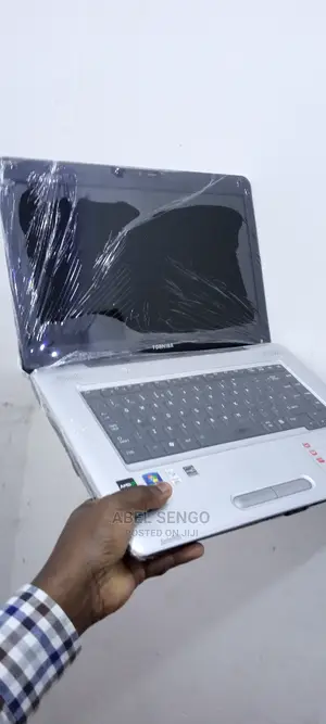 Laptop Toshiba 4GB Intel Core 2 Duo HDD 320GB