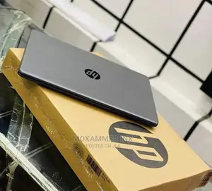 New Laptop 8GB Intel Core I7 512GB