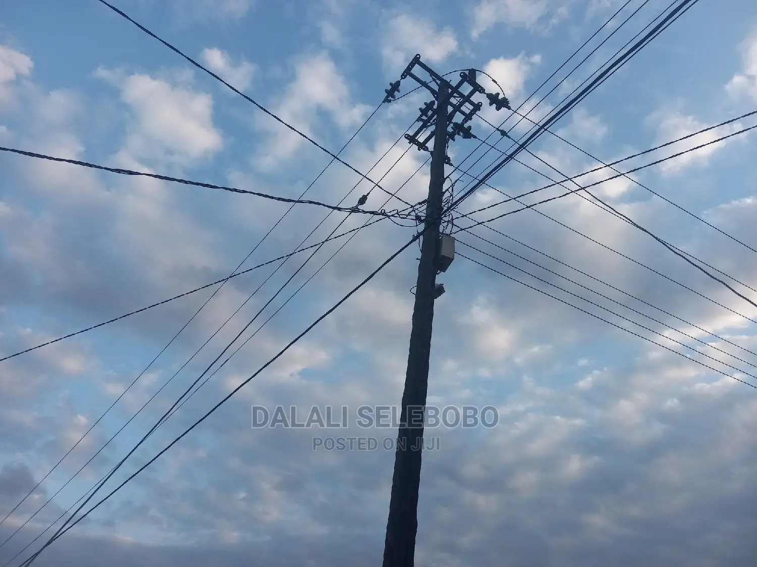 Coner Plot Kwa Biashara Bunju Usalama