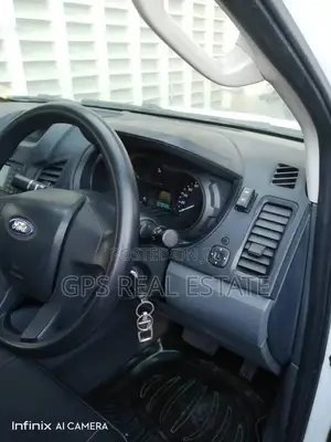 Toyota Noah 2004 Silver