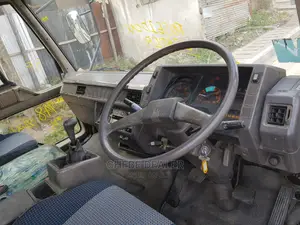 Mitsubishi Canter 2008 Silver