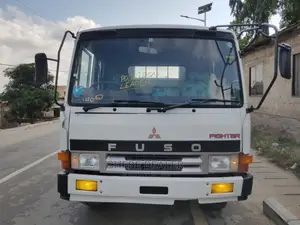 Mitsubishi Canter 2008 Silver