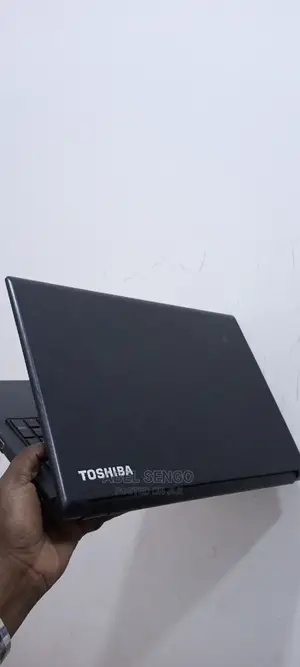 Laptop Toshiba 4GB Intel Core I3 HDD 320GB