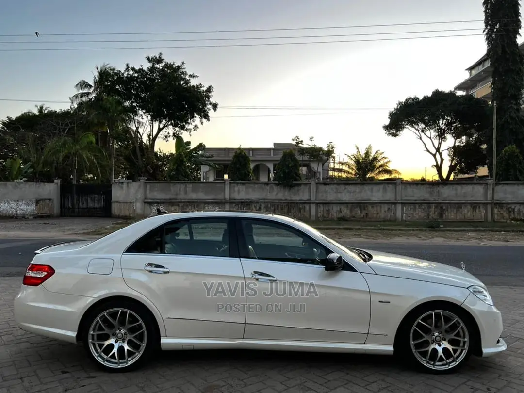 Mercedes-Benz E250 2012 White
