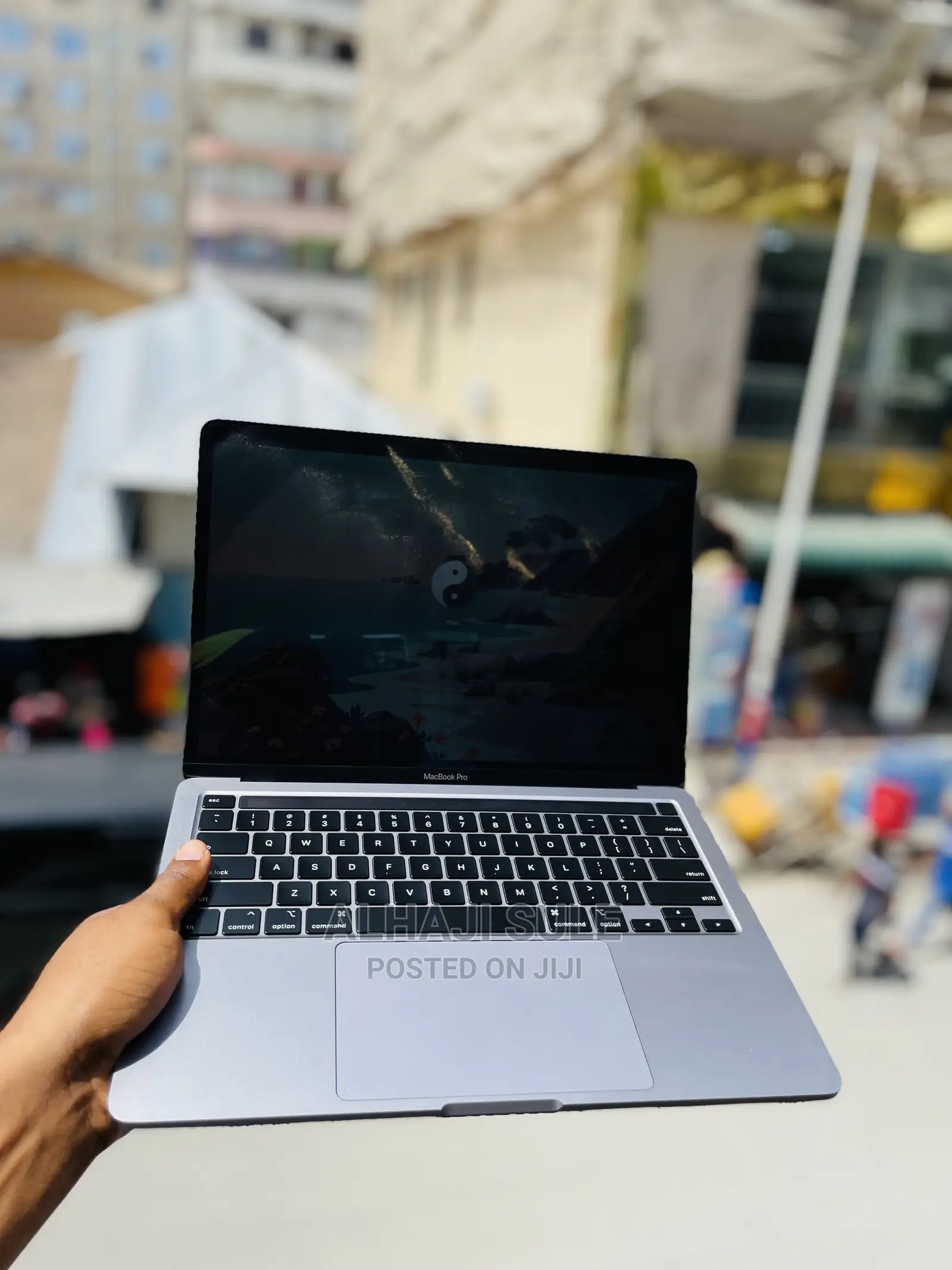 Laptop Apple MacBook Pro 2020 8GB Intel Core I5 SSD 256GB