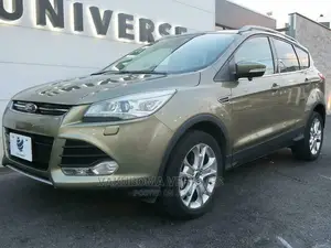 Ford Kuga 2014 Gold