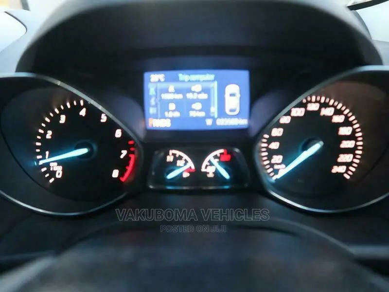 Ford Kuga 2014 Gold