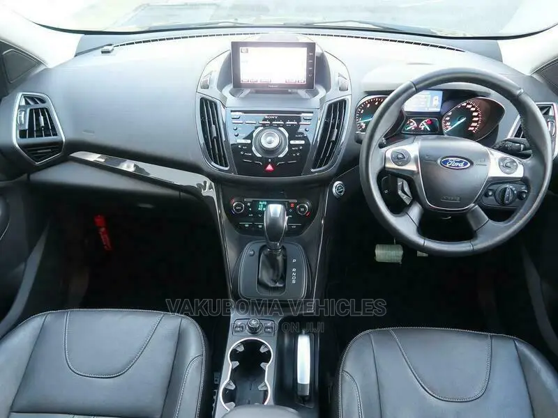 Ford Kuga 2014 Gold