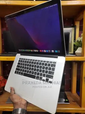 Laptop Apple MacBook Pro 2015 16GB Intel Core I7 SSD 512GB