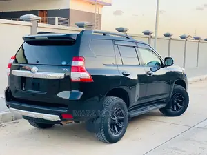 Toyota Land Cruiser Prado 2014 Black