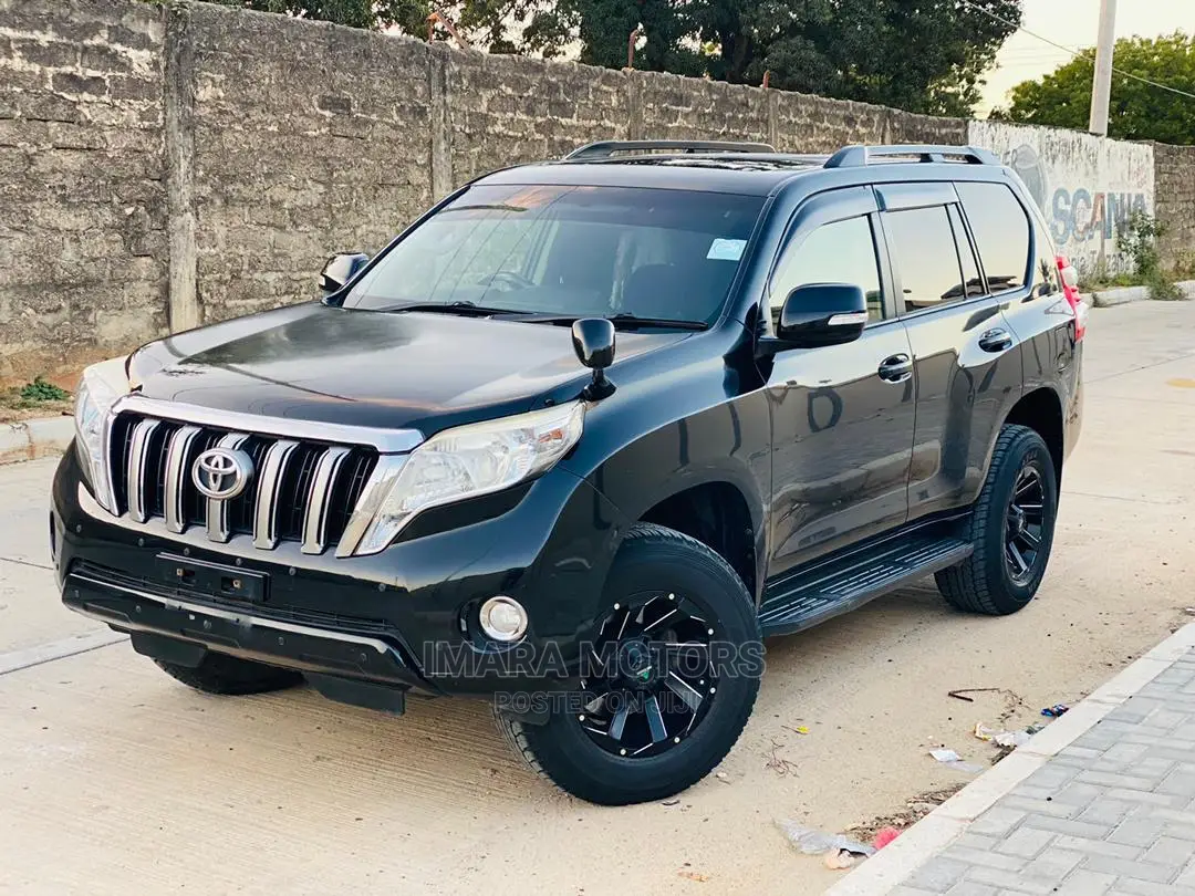 Toyota Land Cruiser Prado 2014 Black