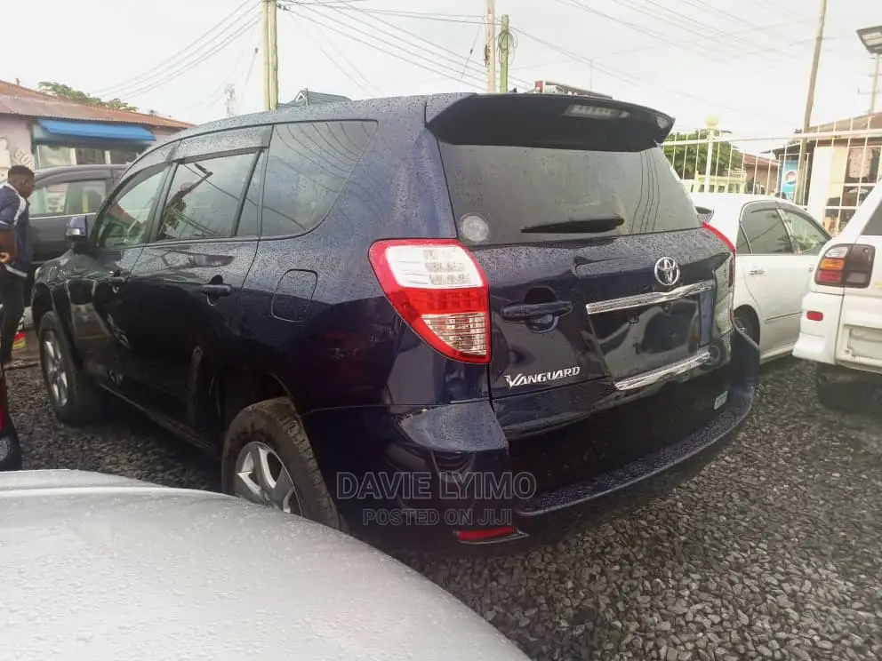 Toyota Vanguard 2008 Blue