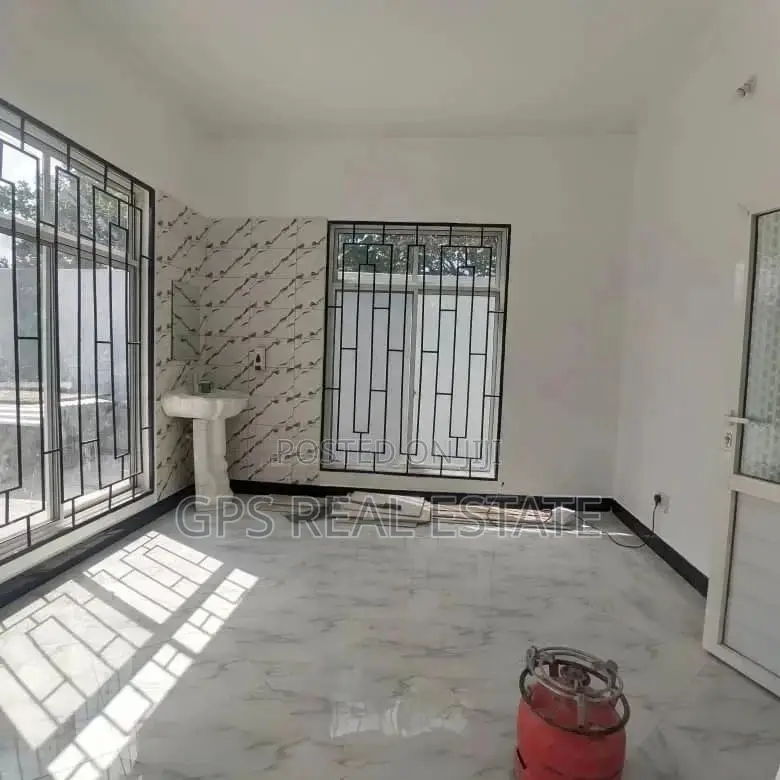 3bdrm House in Avick Town Kimbiji, Kigamboni for Sale