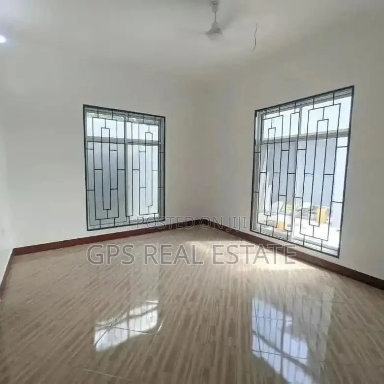 3bdrm House in Avick Town Kimbiji, Kigamboni for Sale