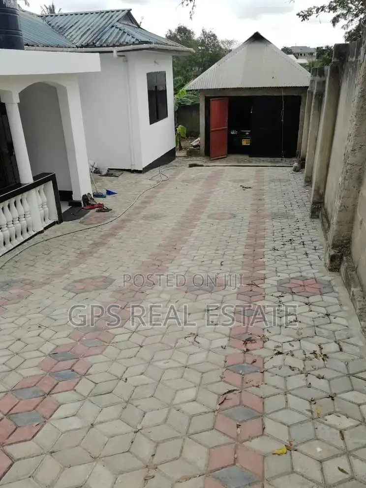 3bdrm House in Mbezi Mwisho, Kinondoni for Sale