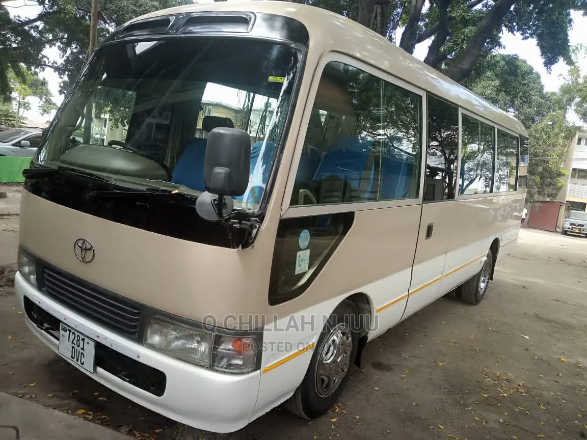 Toyota Coaster 2005