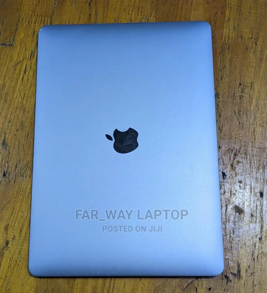 New Laptop Apple MacBook Pro 2015 8GB Intel Core I7 SSD 256GB