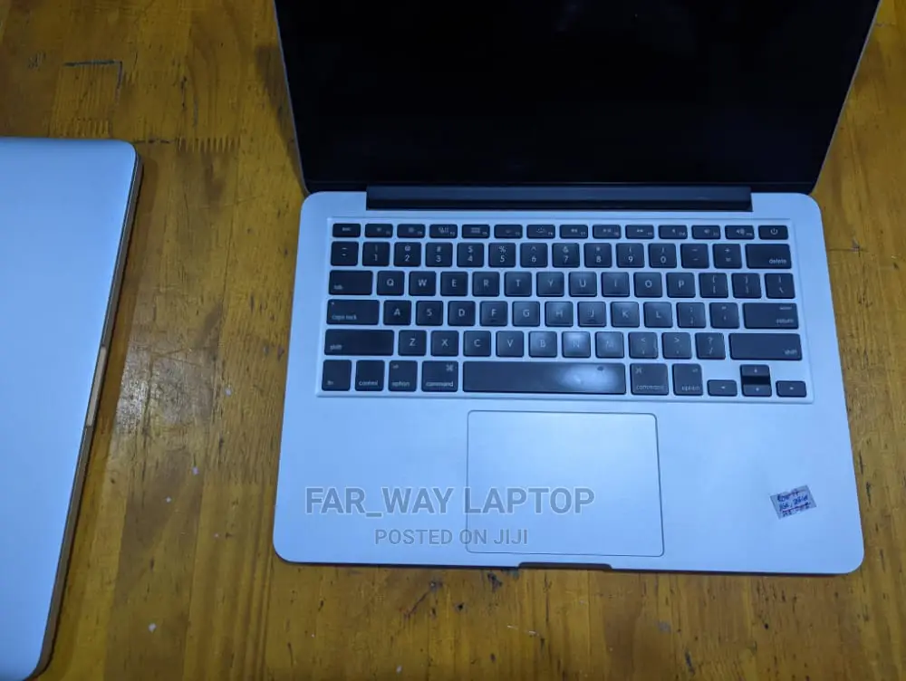 New Laptop Apple MacBook Air 2018 8GB Intel Core I5 SSD 256GB