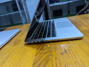 New Laptop Apple MacBook Air 2018 8GB Intel Core I5 SSD 256GB