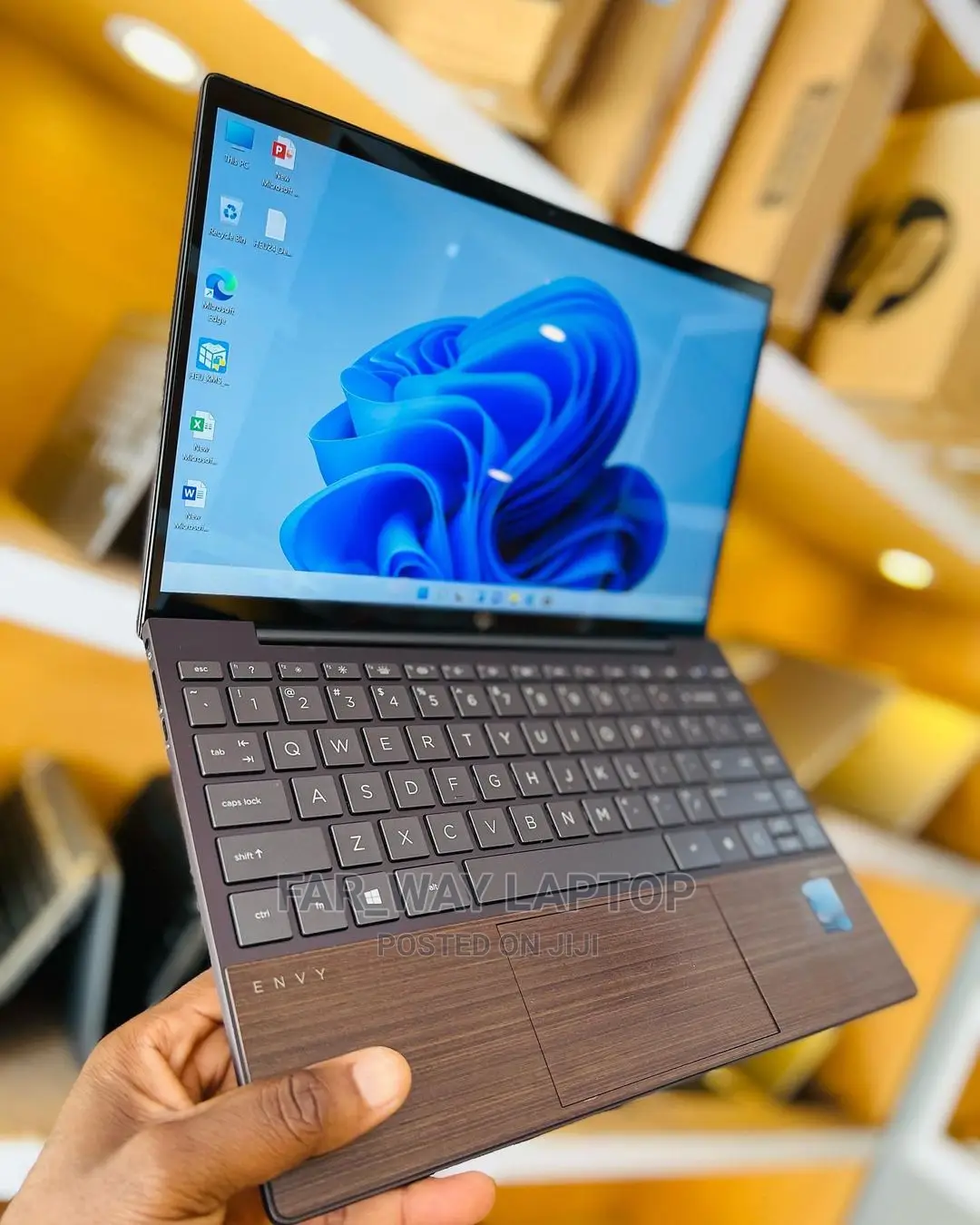 New Laptop HP Envy 13t 8GB Intel Core I7 SSD 512GB