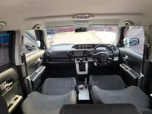 Toyota Corolla Rumion 2008 Black