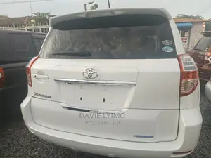 Toyota Vanguard 2009 Pearl