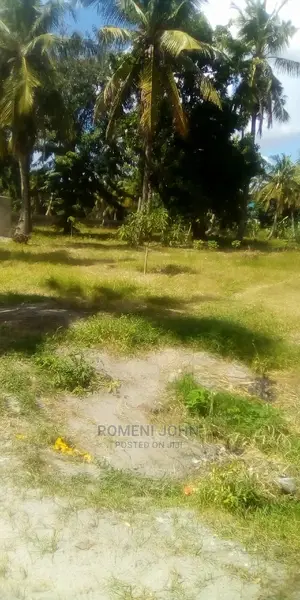 Kiwanja Kinauzwa Milioni 185