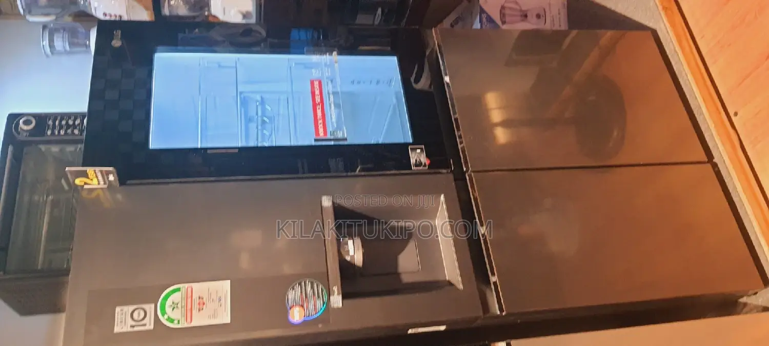 LG Smart Inverter Refrigerator-Freezer 635L