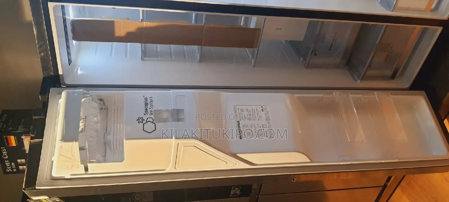 LG Smart Inverter Refrigerator-Freezer 635L