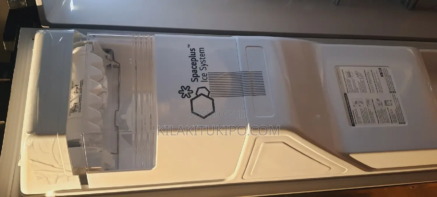 LG Smart Inverter Refrigerator-Freezer 635L