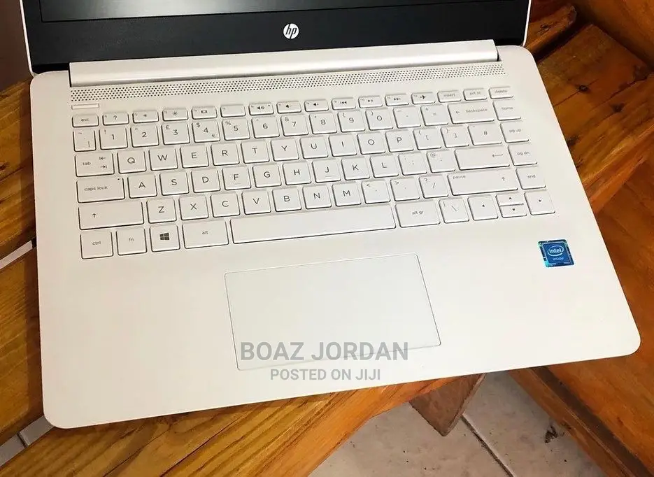 New Laptop HP Pavilion G7 4GB Intel Core 2 Duo HDD 500GB