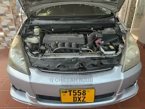 Toyota Wish 2006 Silver