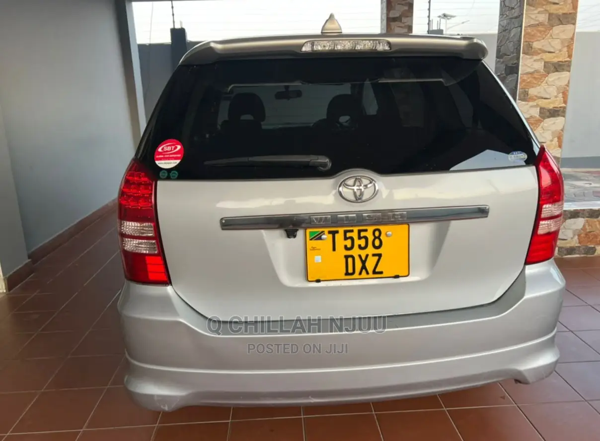 Toyota Wish 2006 Silver